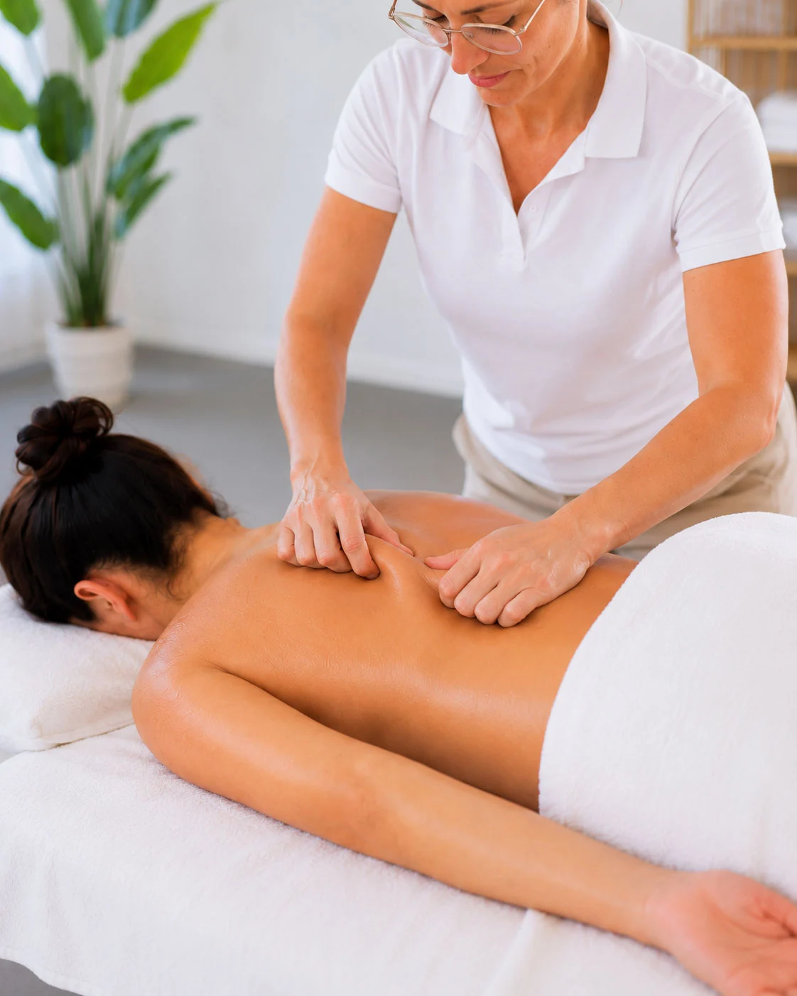 Bindegewebsmassage im Massage Zentrum Gebenstorf in Wettingen
